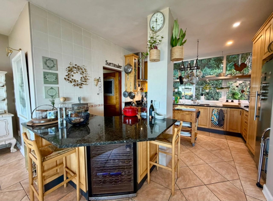 4 Bedroom Property for Sale in Constantia Kloof Western Cape